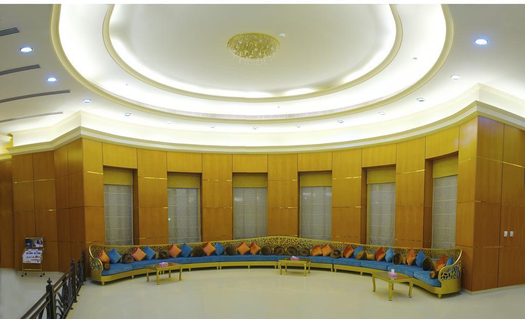Al Massa Plus Hotel 艾因 外观 照片