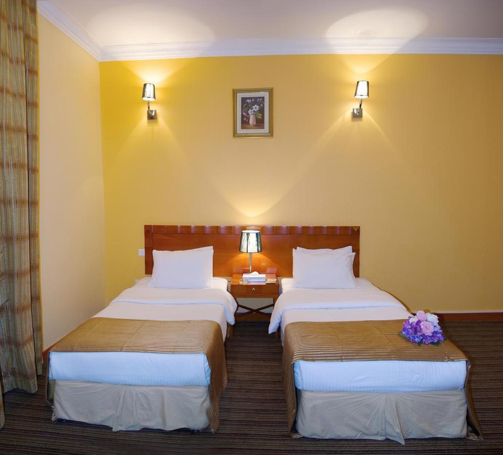 Al Massa Plus Hotel 艾因 外观 照片